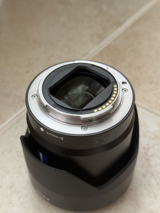 Obiectiv Sony Zeiss 55mm f/1.8 FE – full-frame E-mount