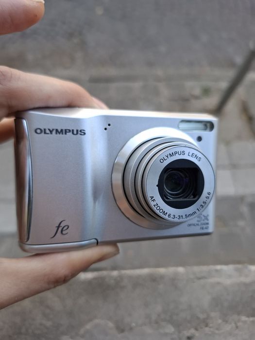 Компактен дигитален фотоапарат OLIMPUS FE 47