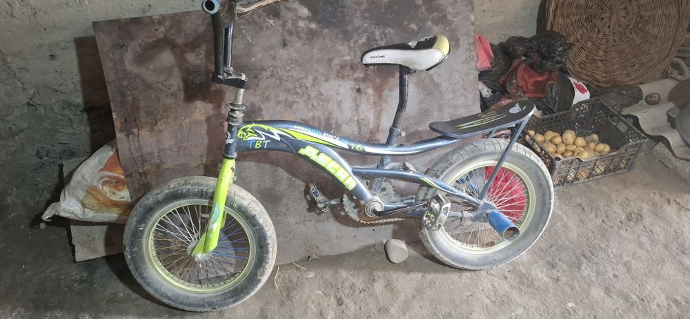 Desna 16 holati yaxshi aybi egari qolgan joyi yaxshi