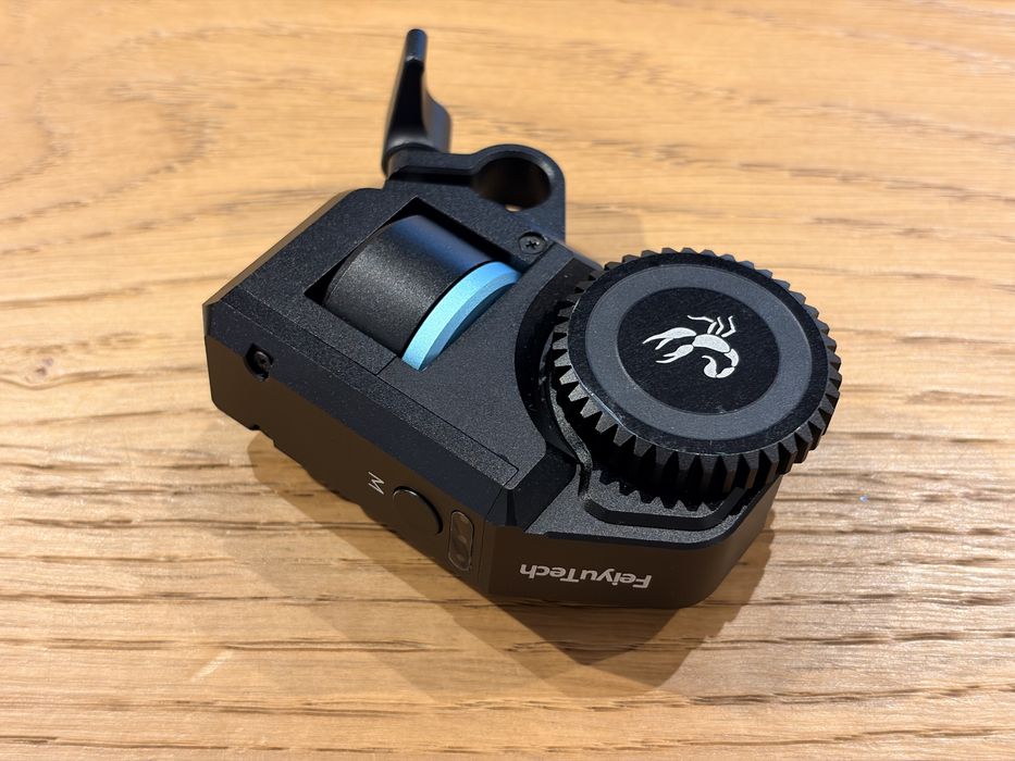 Продавам гимбал FeiyuTech Scorp 3 Pro