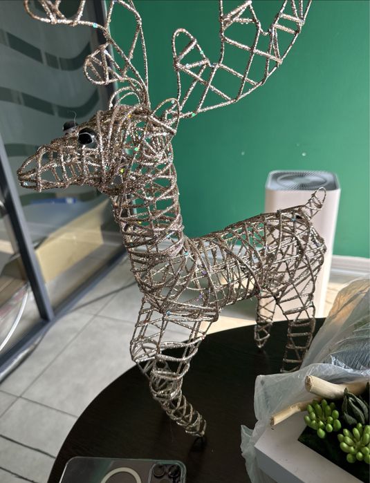 Новогодние игрушки на елку