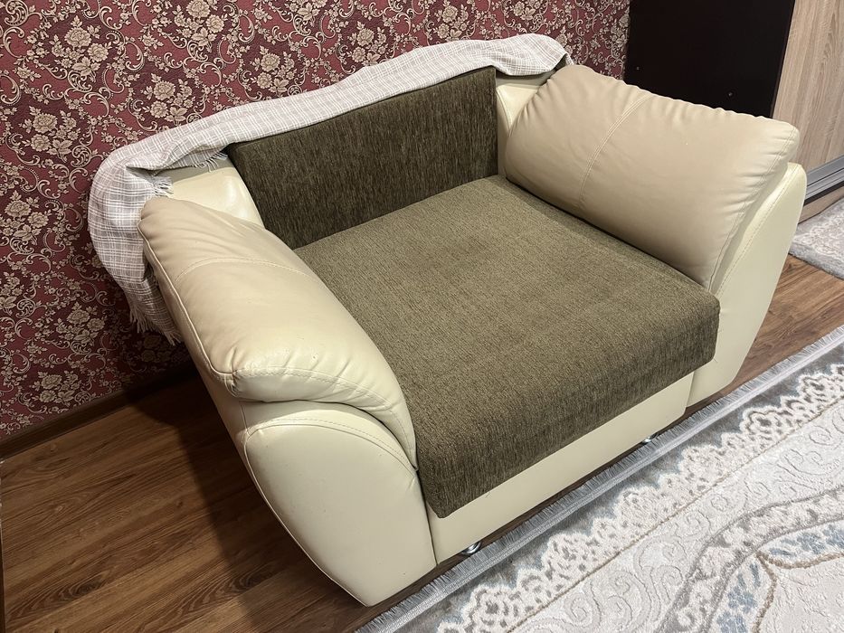 Продам диван и кресло