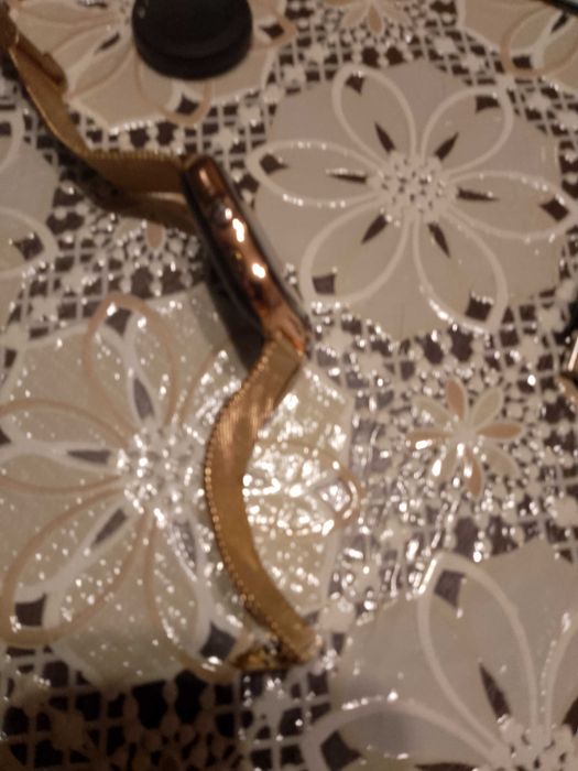 Продавам смарт часовник PROFIT