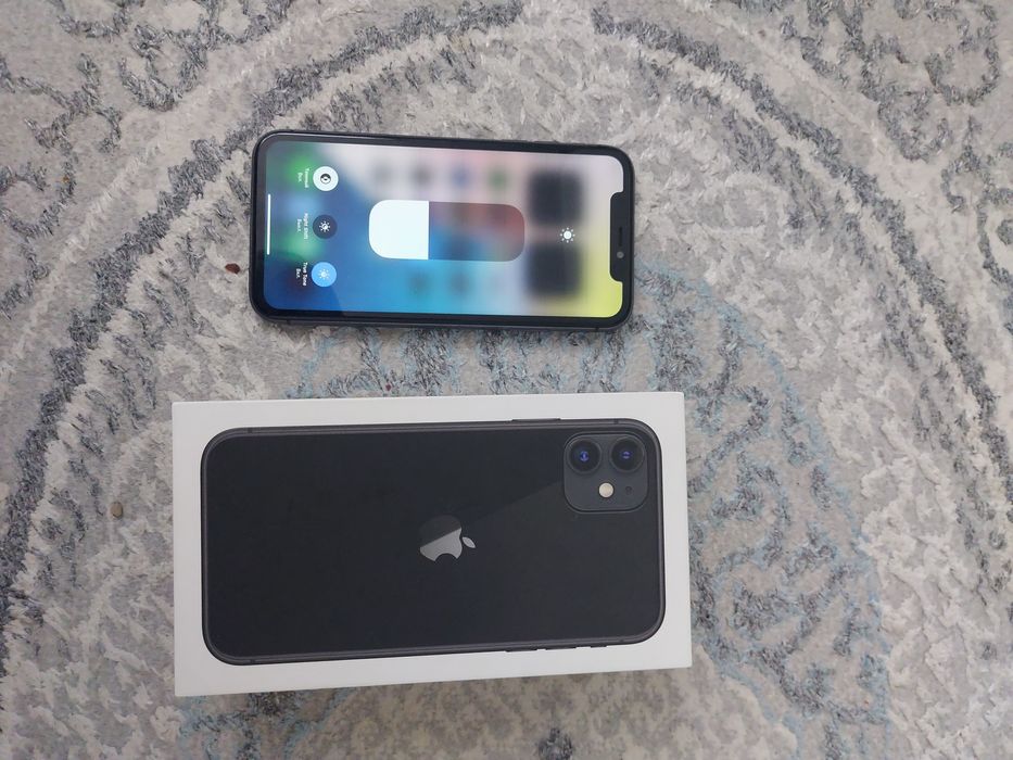 Айфон 11           .