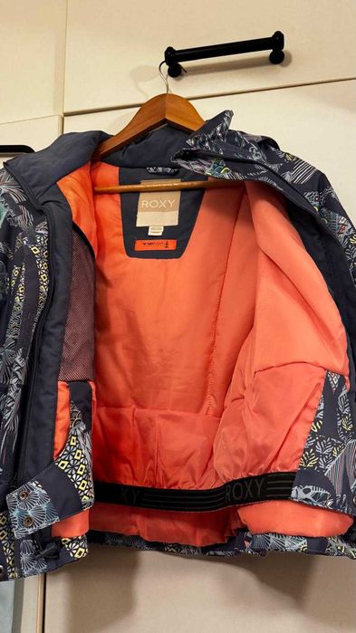 Costum schi copii (geacă Roxy și pantaloni Rossignol)