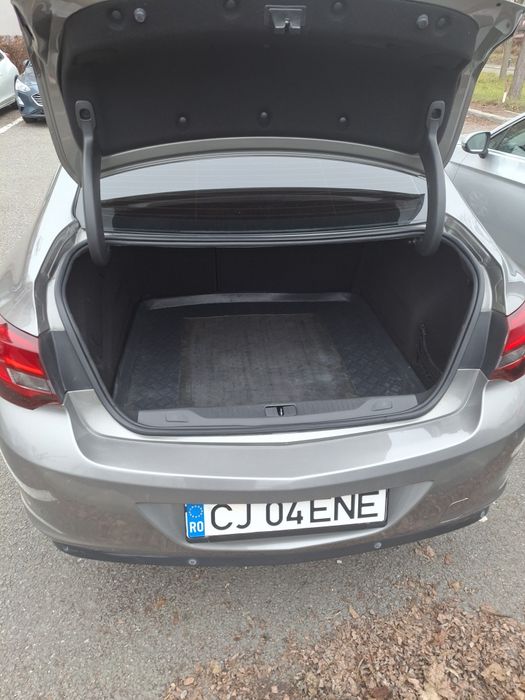 Vand Opel Astra J 2016