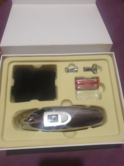 Ручной электромассажер