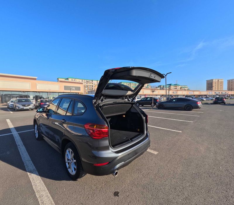 BMW X1 2021 — imagine 5