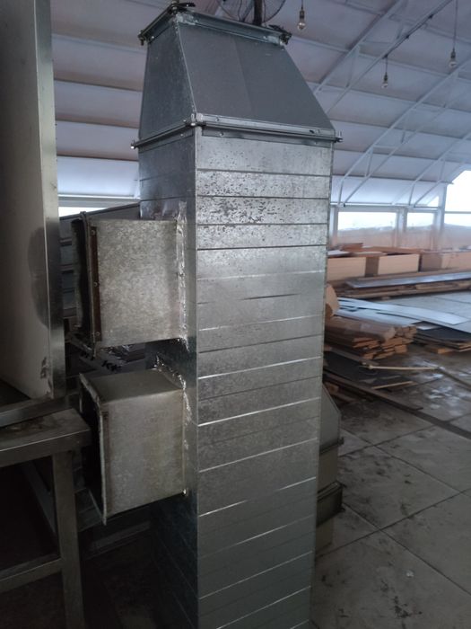 Продам зонты большие б/у