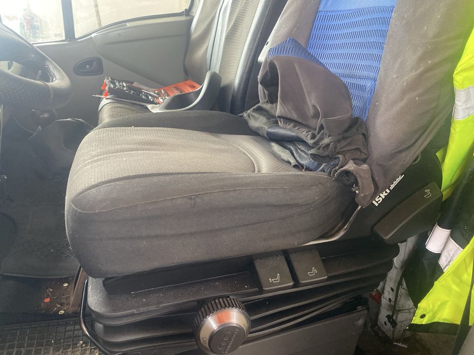 Renault Mascott /iveco daily intreg cu acte sau dezmembrez