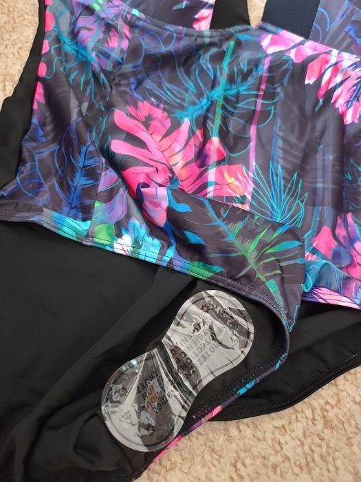 Costum baie dama nou XXL