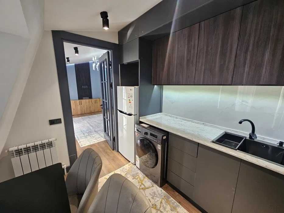 Шикарная 2х ком кв-ра с ЕВРОРЕМОНТОМ! 5 минут до метро Новза! ID03