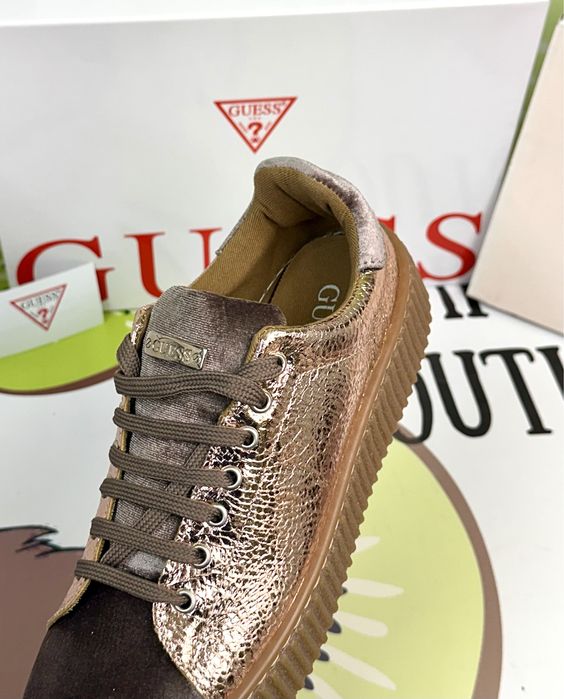 Дамски маратонки GUESS FLDEN3