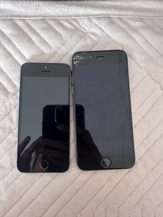 Продам два айфона