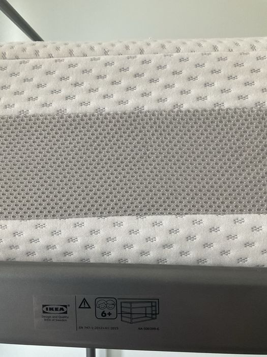 Високо легло-надстройка с работен плот и матрак