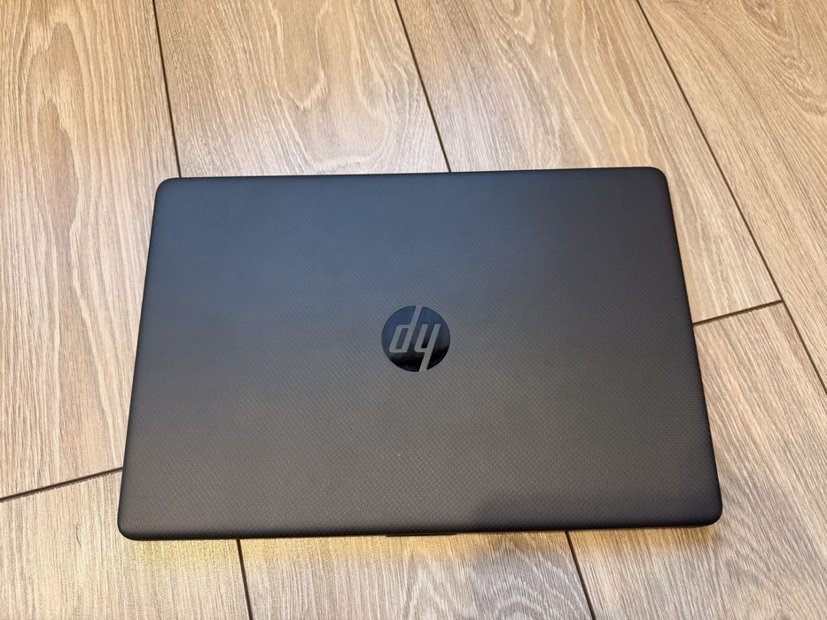 Ноутбук HP 15s.