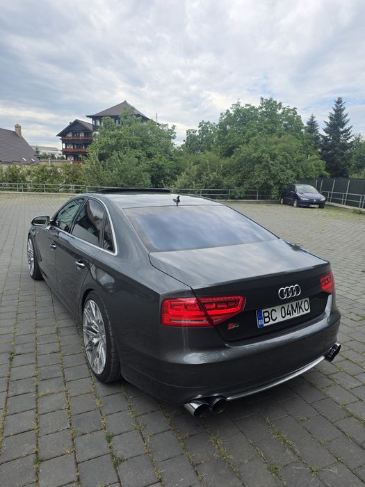 Audi S8 701Cai & 1045Nm