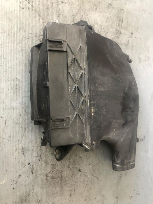 carcasa filtru aer cu senzor  3.0 d mercedes m-class ml 350 4matic w164 2008-2012
