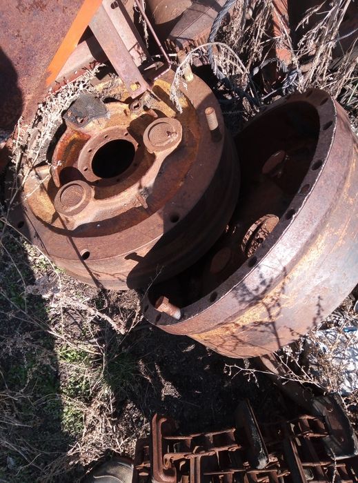 Продам раму к701, пушку, редукторы моста.