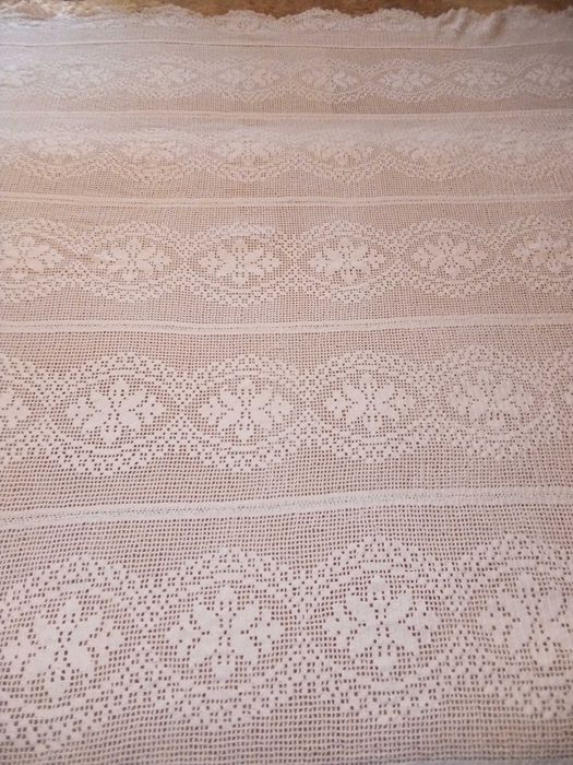 Плетена покривка за легло