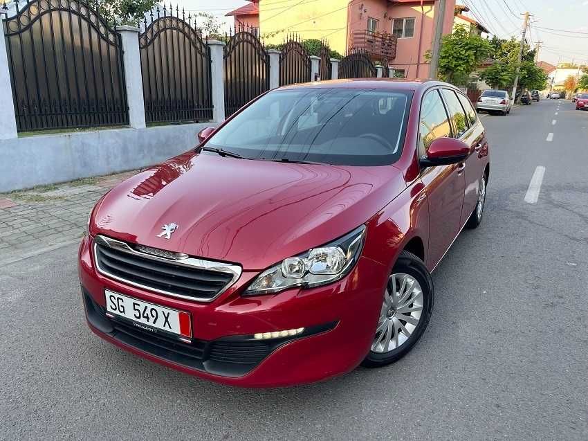 PEUGEOT 308 face-lift 2016-1,2 benzina-FULL LED -156 450 KM REALI-UNIC PROPIETAR