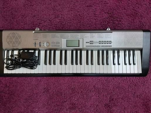 Синтезатор Casio