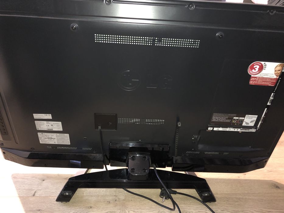 Телевизор LG LED TV 42"