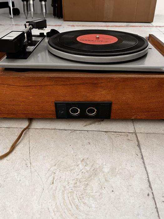 Продам Проигрыватель Пластинок