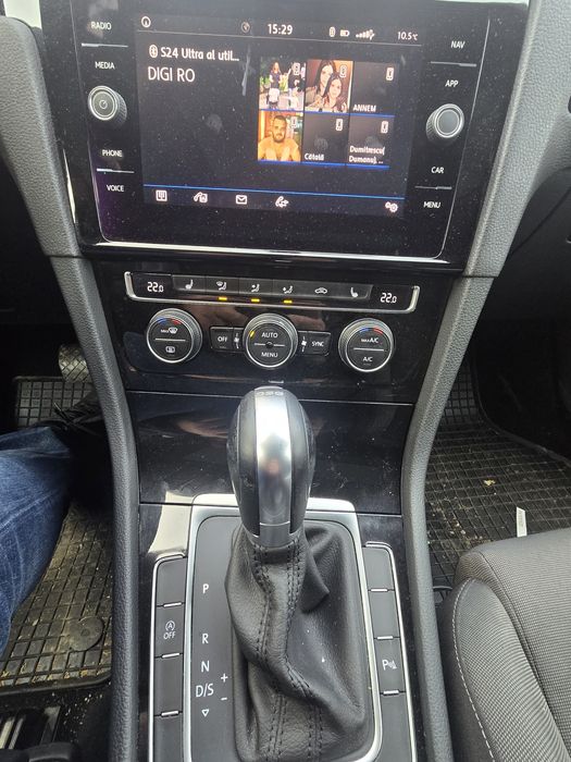 Vând Volkswagen Golf 7