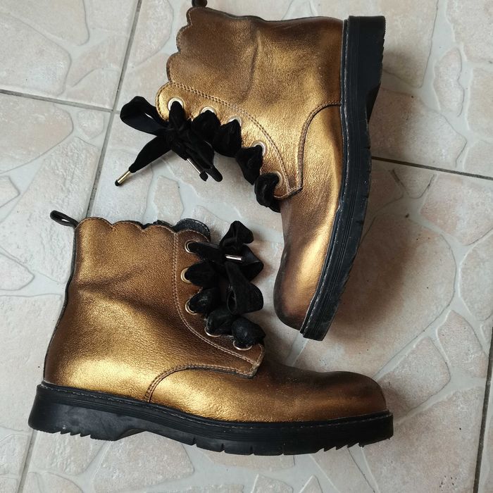 Детски апрески/ботуши 35 и 36 номер