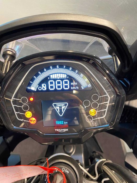Motocicleta Triumph Tiger Sport 800 2025 Second | Rate | Leasing