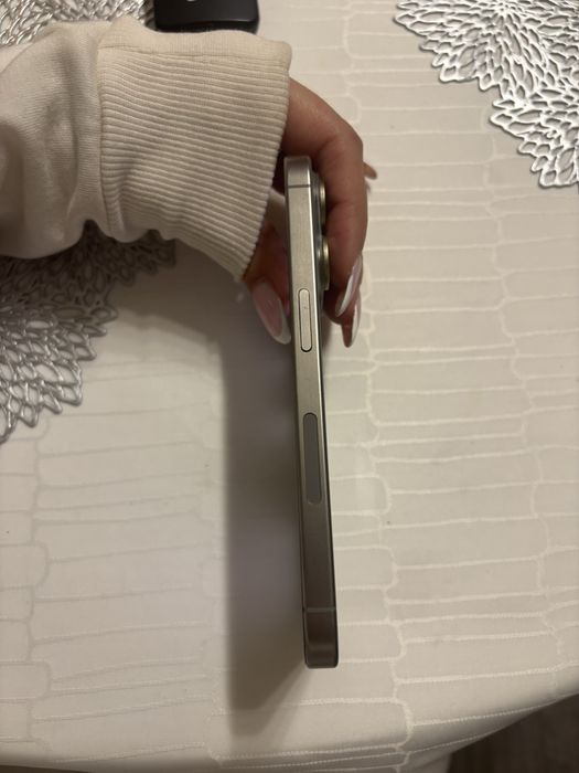 Iphone 15 pro titanium