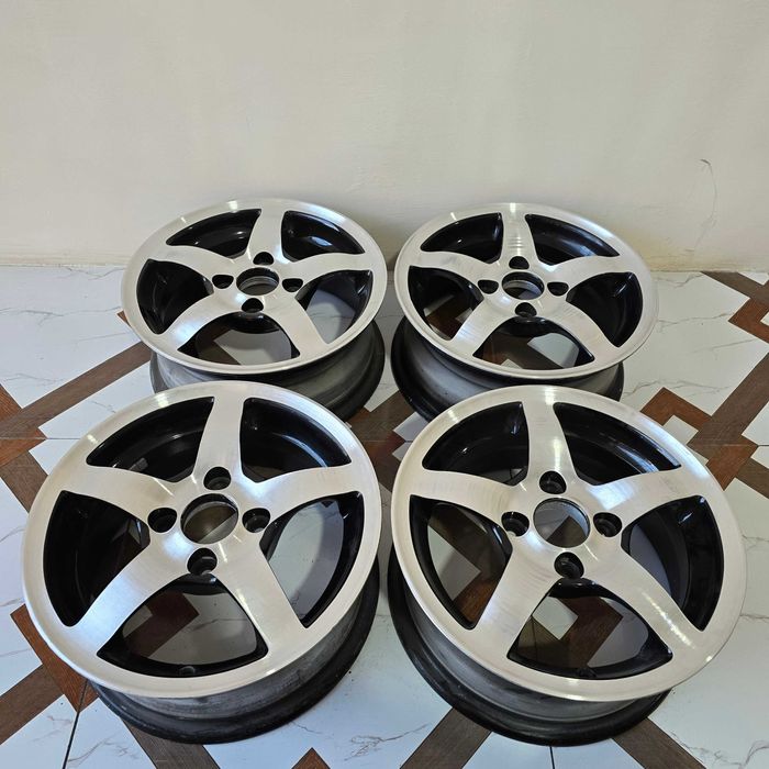 Saka diskalar Jiguli, Vaz, Lada uchun R13 komplekt