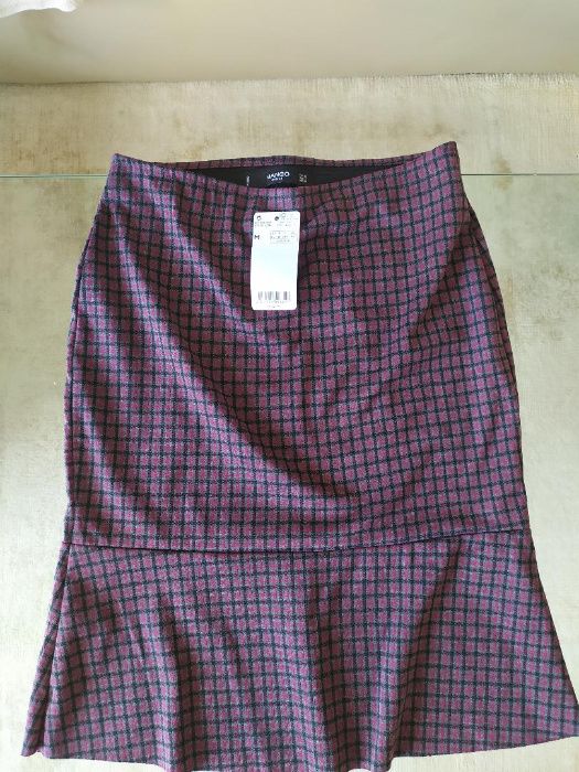 Fusta MANGO, marimea M, noua cu eticheta