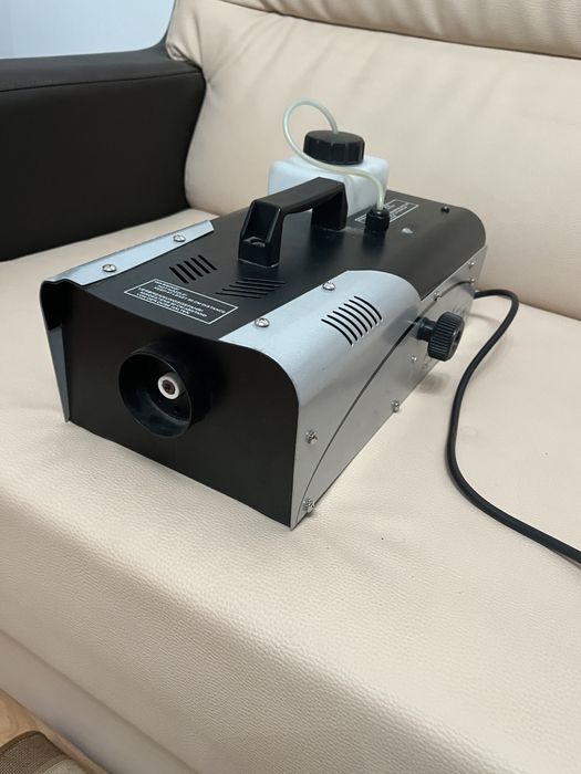 Masina fum (ca noua)