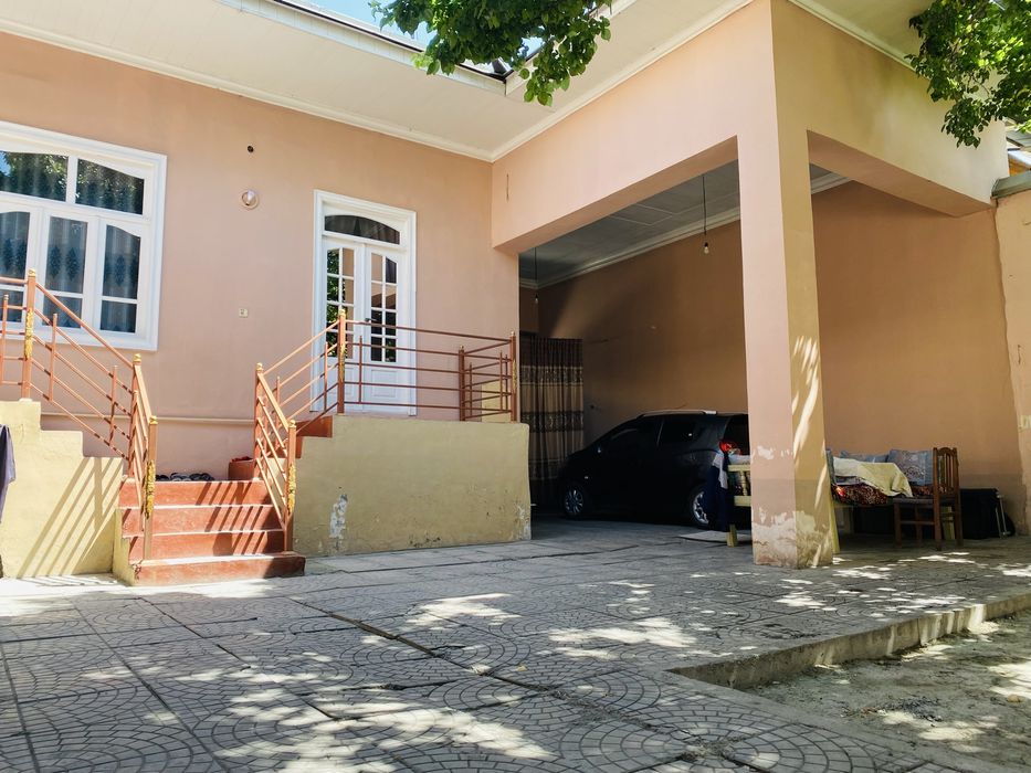 Andijon shaxridagi 4 sotixlik hovli