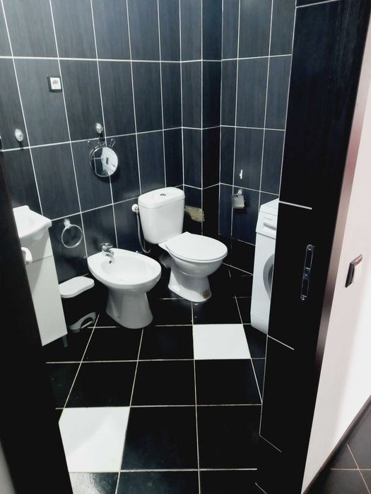 Inchiriez ap cu 2 camere in bloc nou in sfantu ilie