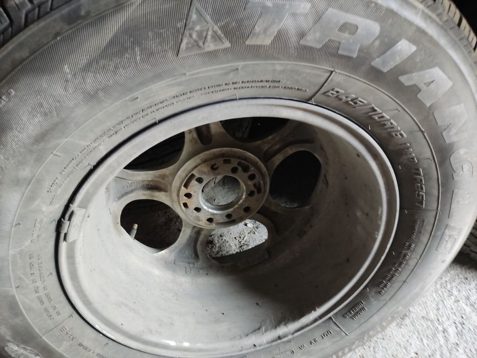 Диски R16 вместе с резиной