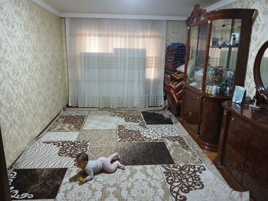 Срочно продается 3 комнатная квартира Уч кахрамон 37.500$ ипотеки нет!