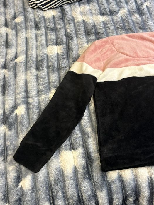 Дамска Пижама Номер L,но отговаря за номер М