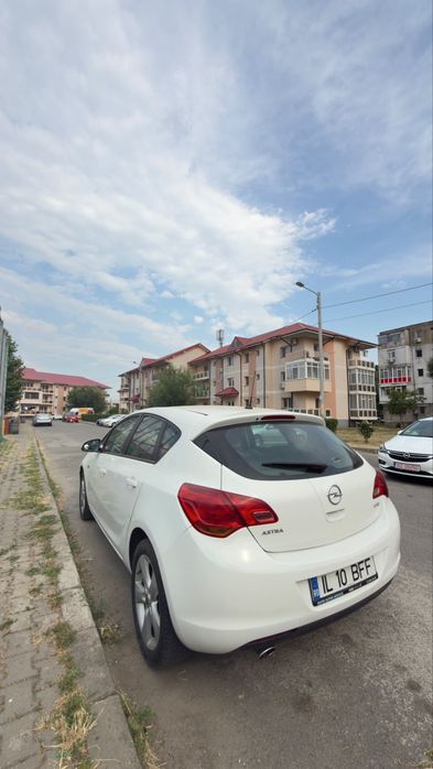 OPEL Astra 2013 — imagine 2