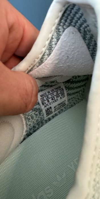 Adidasi easy boost 350 V2 cloud white