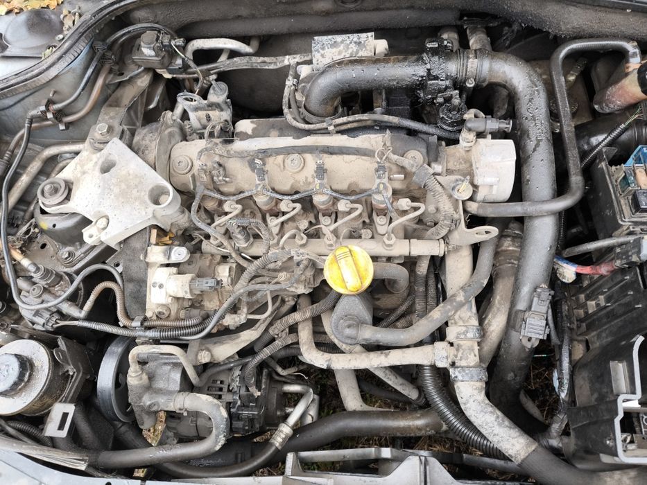 Рено лагуна На части 2005г. 1,9 дци Reno laguna