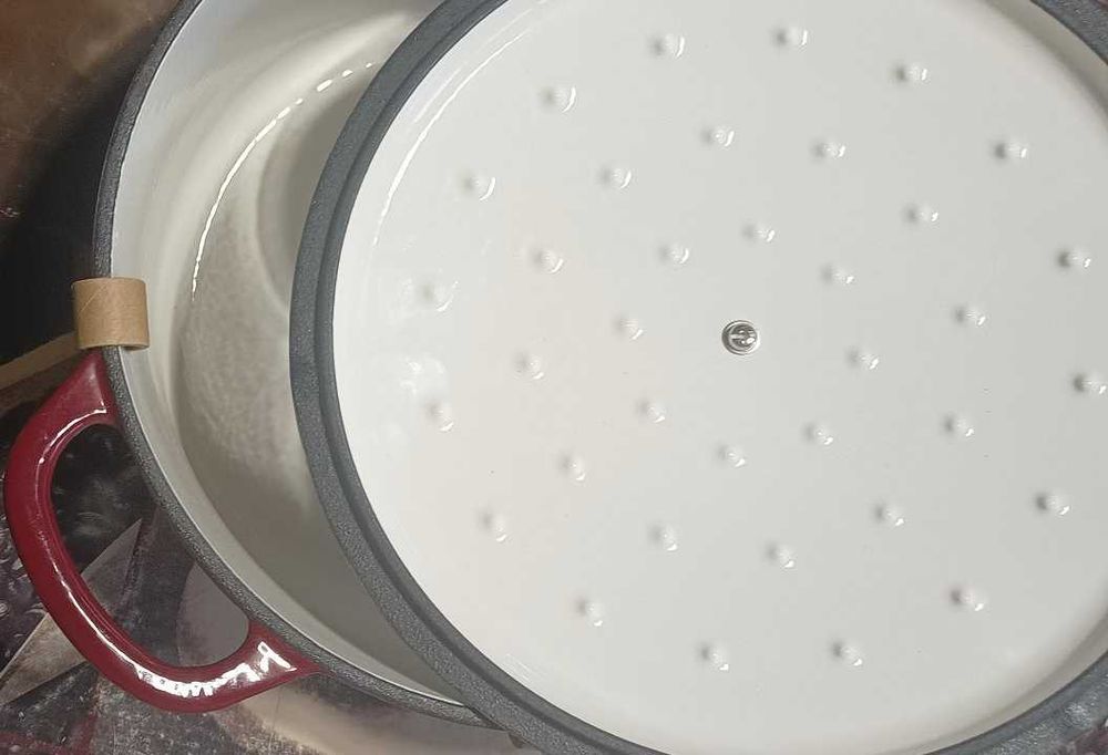 Висококачествени чугунени тенджери от Англия!