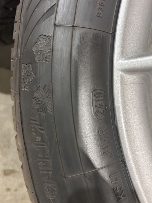 Roti Bmw x3 5x120 , 225 60 R17 Iarna Dunlop