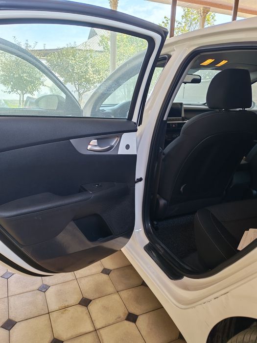 Kia Cerato 2023 Jemchuk