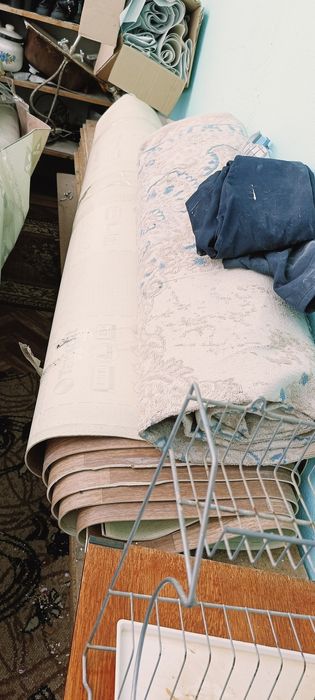 Продам линолеум в хорошем состоянии