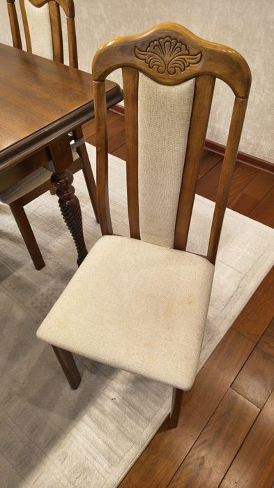 Стол обеденный со стульями