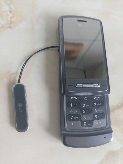 Vând LG Shine cu încărcător [pentru piese sau reparat] //poze reale