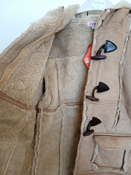 Новая дубленка 5-6 лет Весна